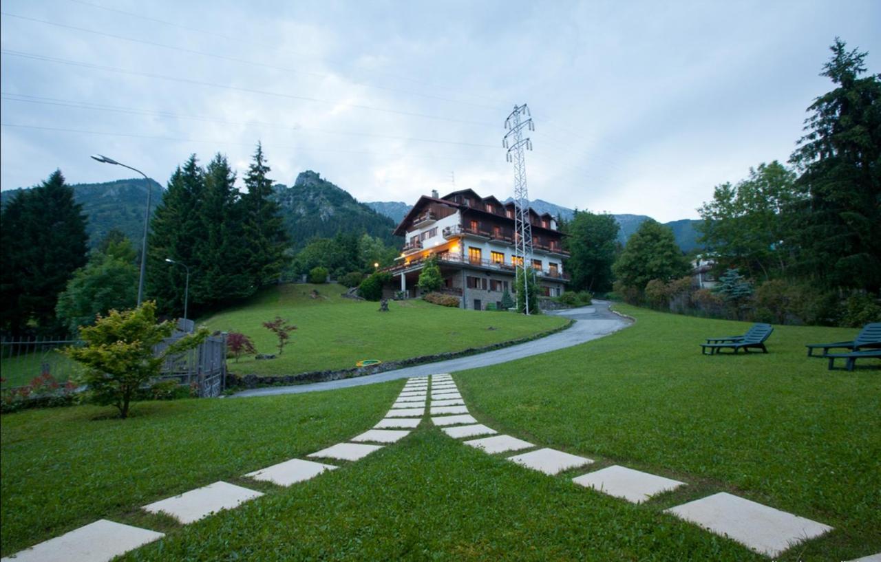 Albergo Ristorante Scanapa Castione della Presolana Buitenkant foto