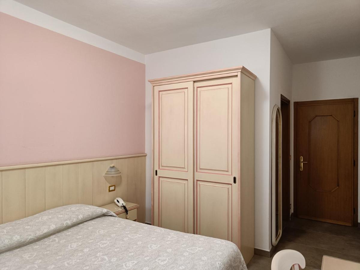 Albergo Ristorante Scanapa Castione della Presolana Buitenkant foto