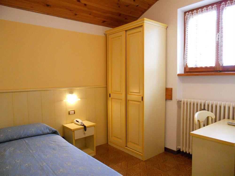 Albergo Ristorante Scanapa Castione della Presolana Buitenkant foto